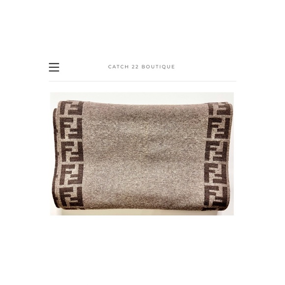 Fendi Zucca Wool Brown Two-Tone Reversible Scarf - Picture 3 of 8